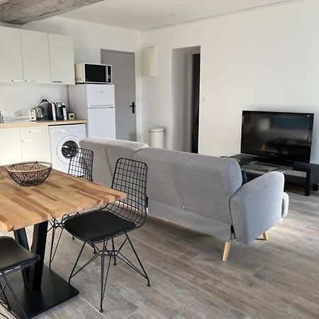 Appartement Centre De Guécélard Exteriör bild